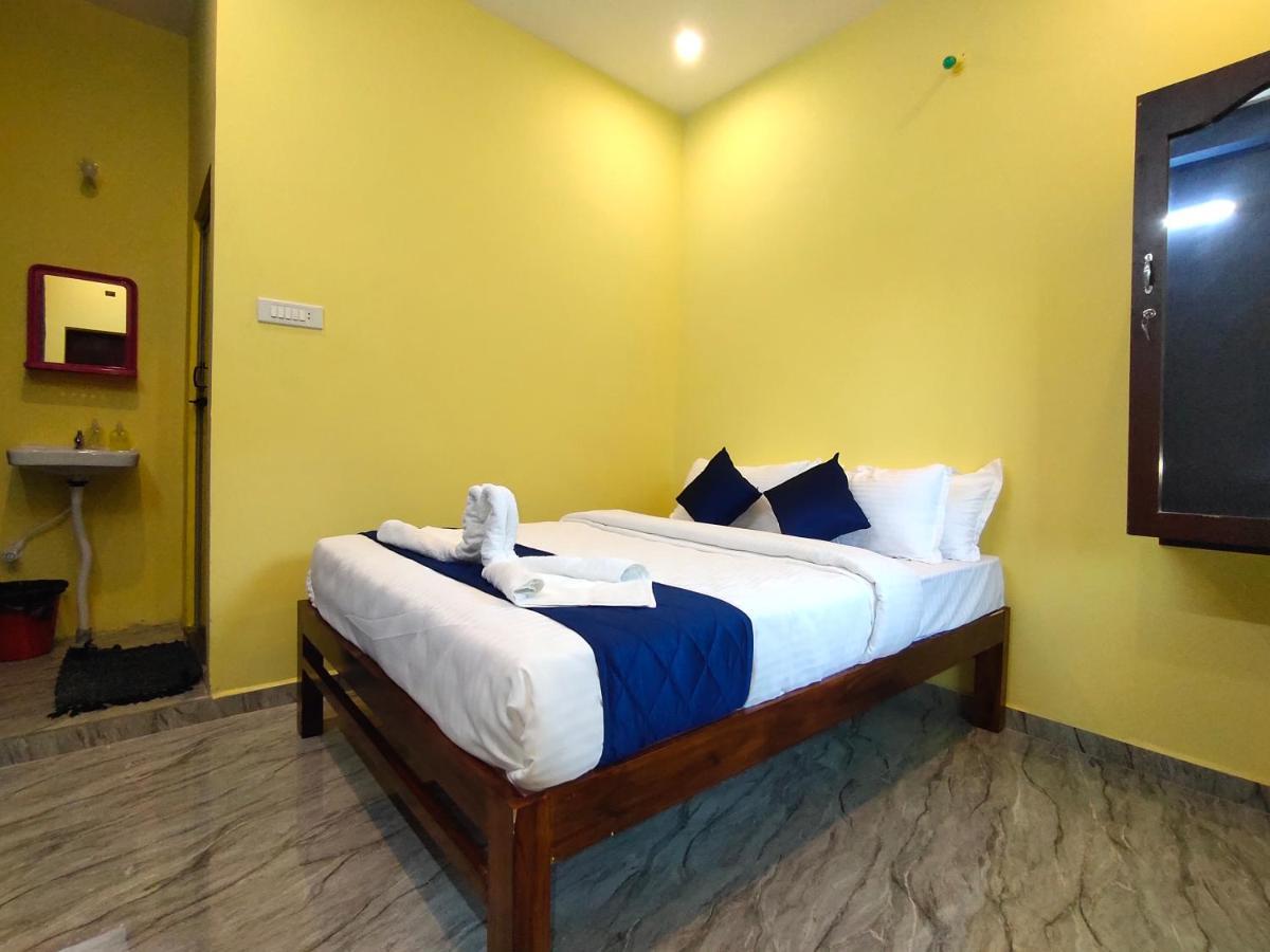 Pv Inn Puducherry Buitenkant foto