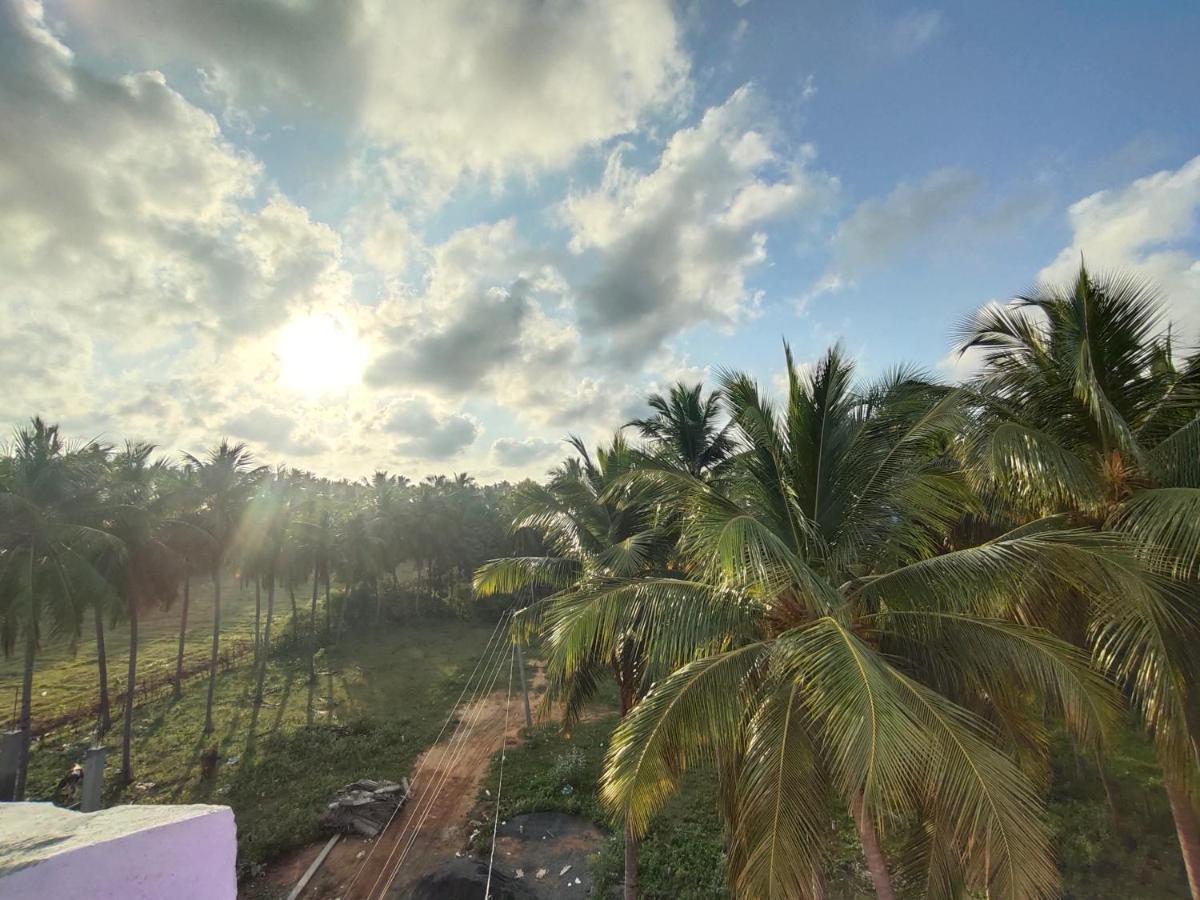 Pv Inn Puducherry Buitenkant foto