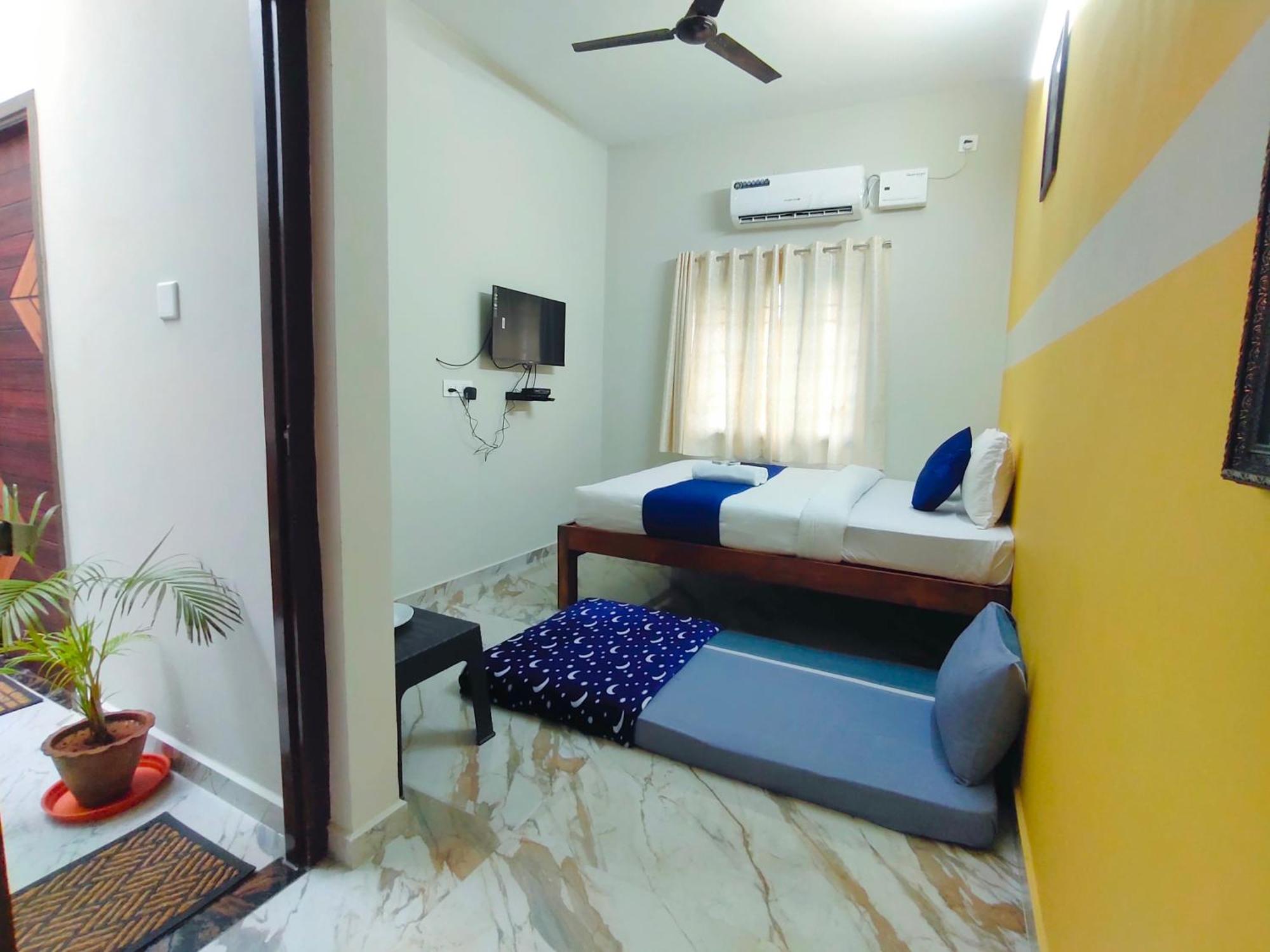 Pv Inn Puducherry Buitenkant foto