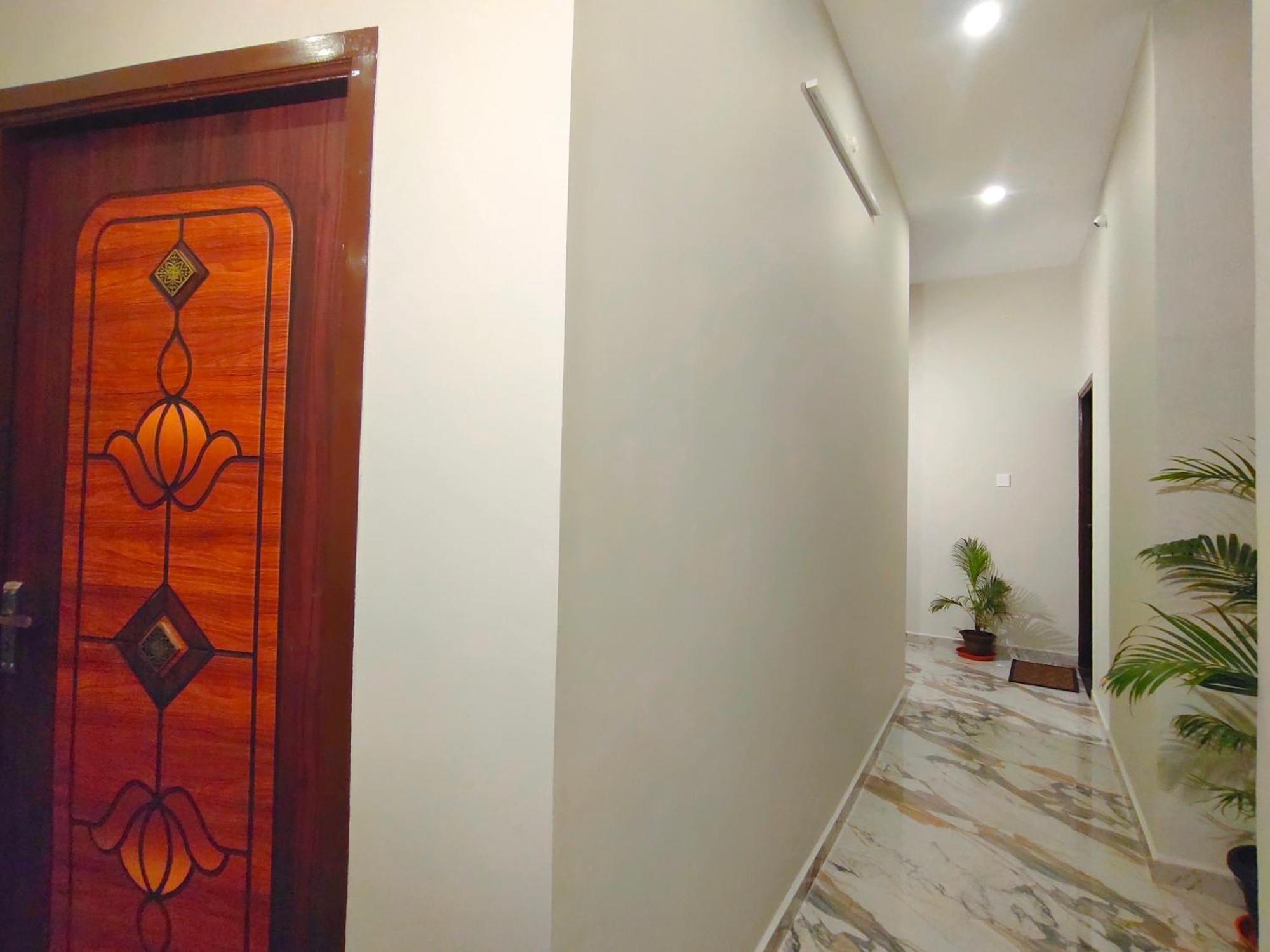 Pv Inn Puducherry Buitenkant foto